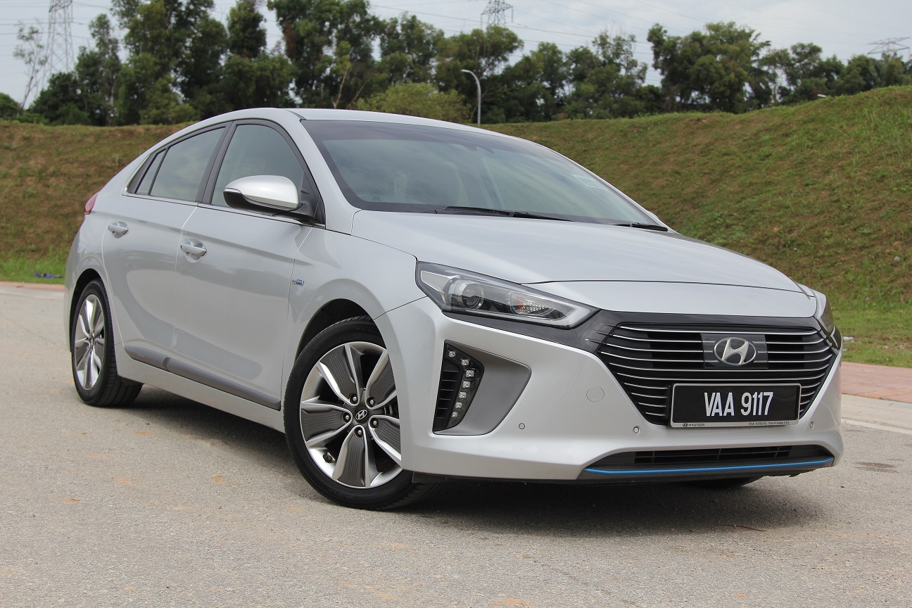 IONIQ Hybrid HEV PLUS