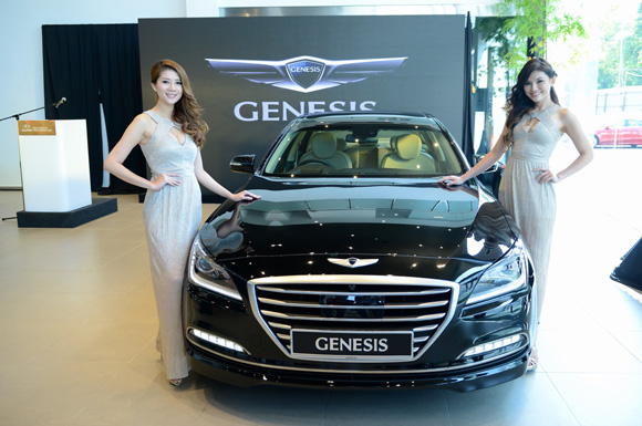 HYUNDAI REDEFINES LUXURY DRIVING WITH THE LAUNCH OF ITS ALL-NEW GENESIS