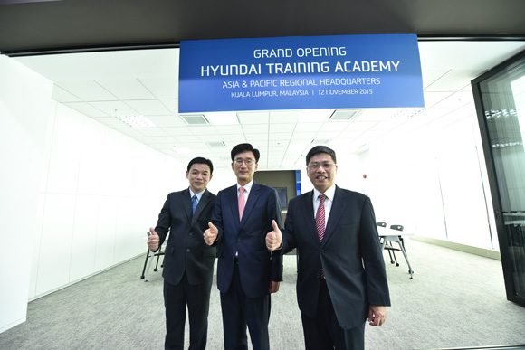 L to R - Mr Lau Yit Mun, Mr Park Sang-Min and Mr Dennis Ho at the Asia Pacific Hyundai Training Academy