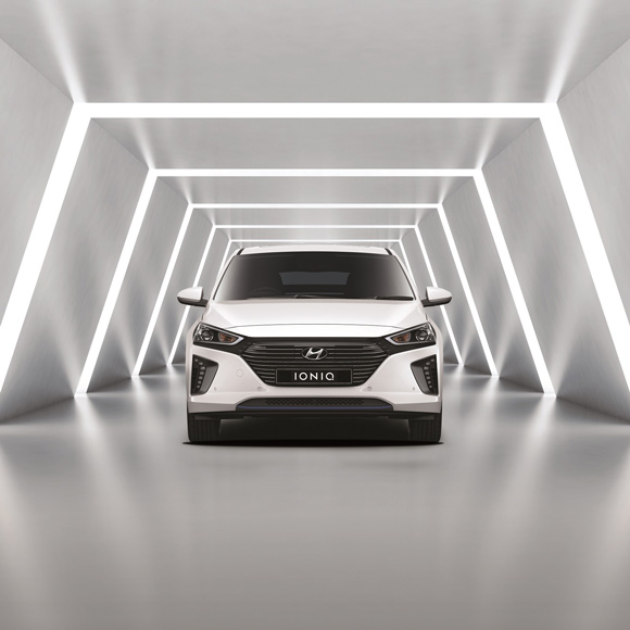 HYUNDAI’S ECO-FRIENDLY HIGH-TECH IONIQ LAUNCHED IN MALAYSIA
						   The IONIQ Hybrid : Driving Device