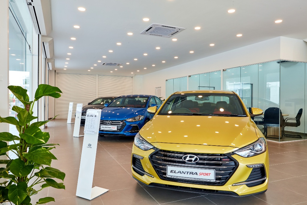 Millenium Automart Hyundai 1S Showroom  (Interior)