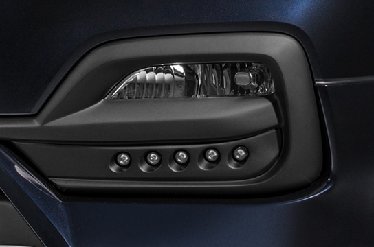 Hyundai Grand Starex Exterior - Fog Lamps with LED Daytime Running Lights (DRL)